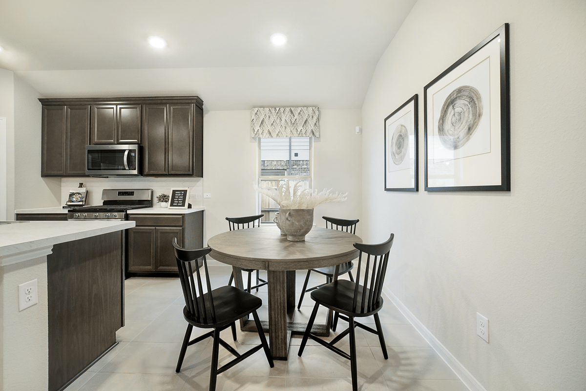 Mccullough Breakfast Area 