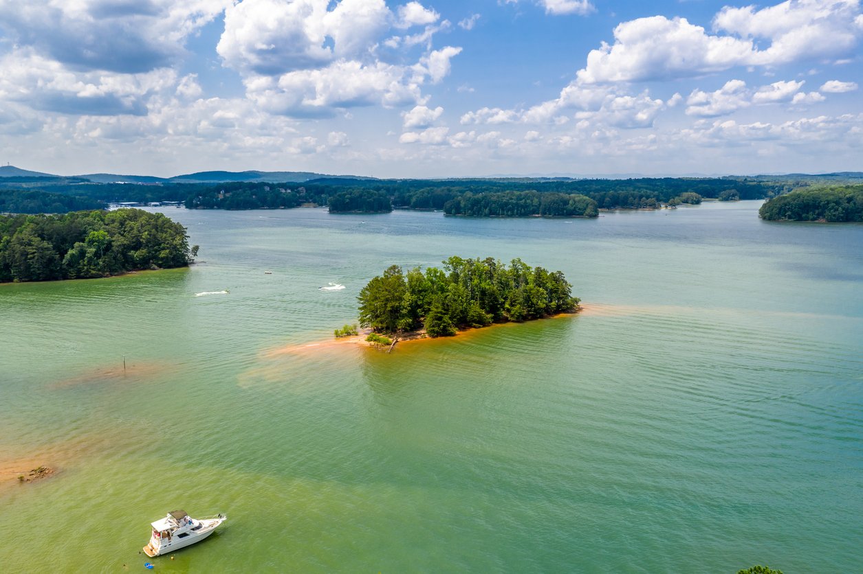 Lake Lanier 3 Miles Away